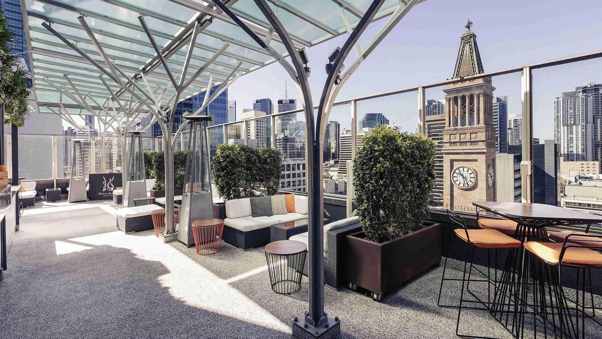 Mercure King George Square Hotel 4*