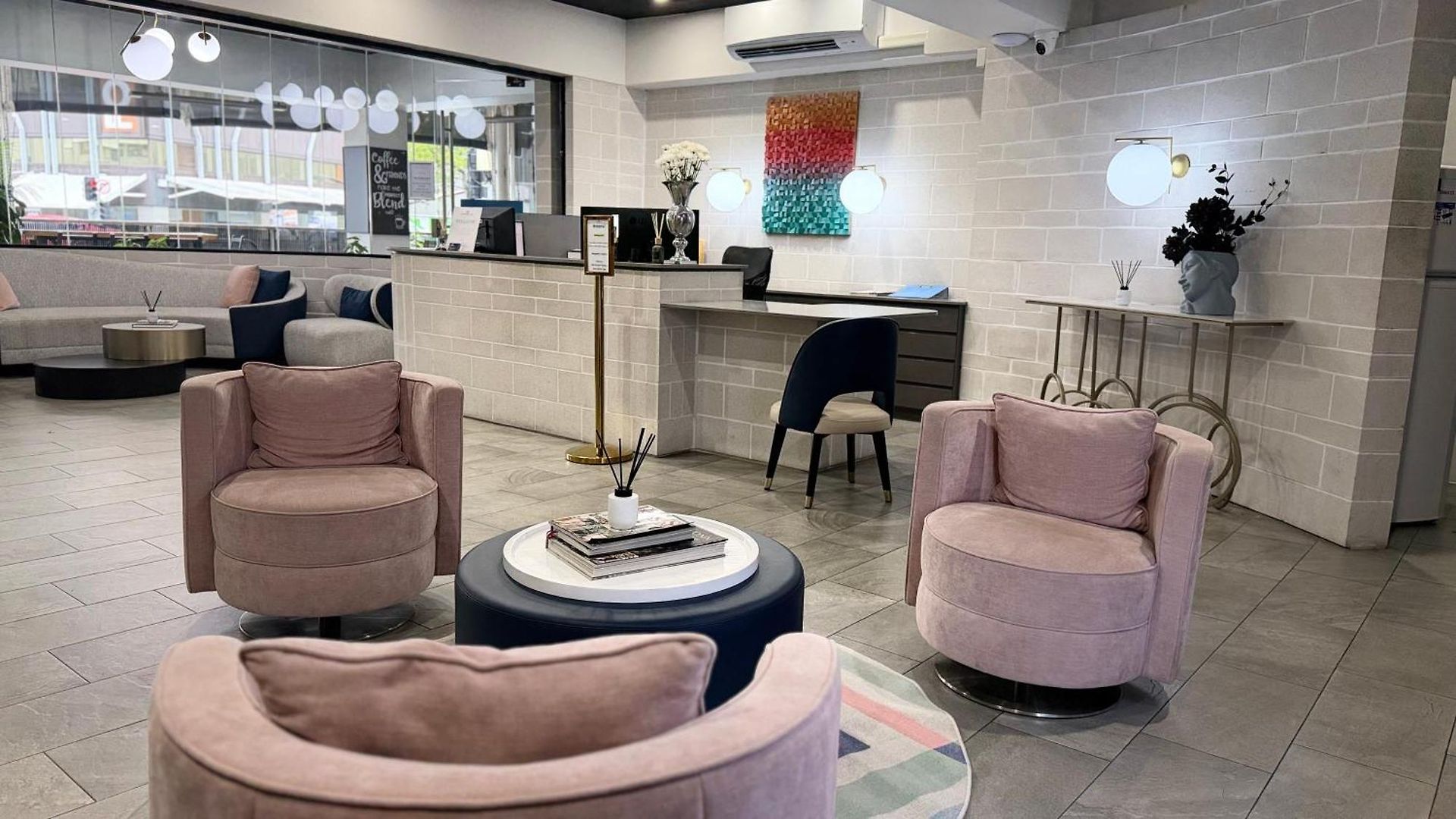 The Metropolitan Spring Hill Motel 4*