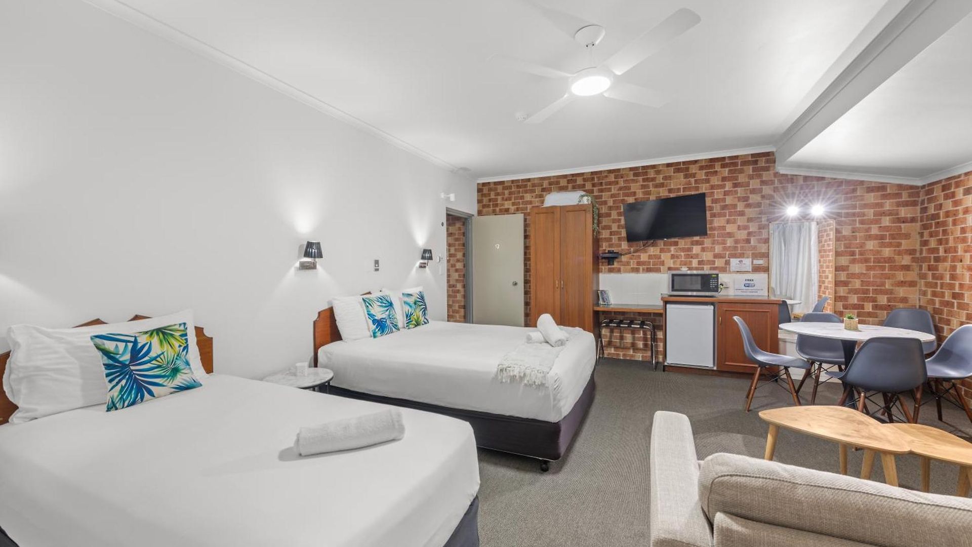 Airport Clayfield