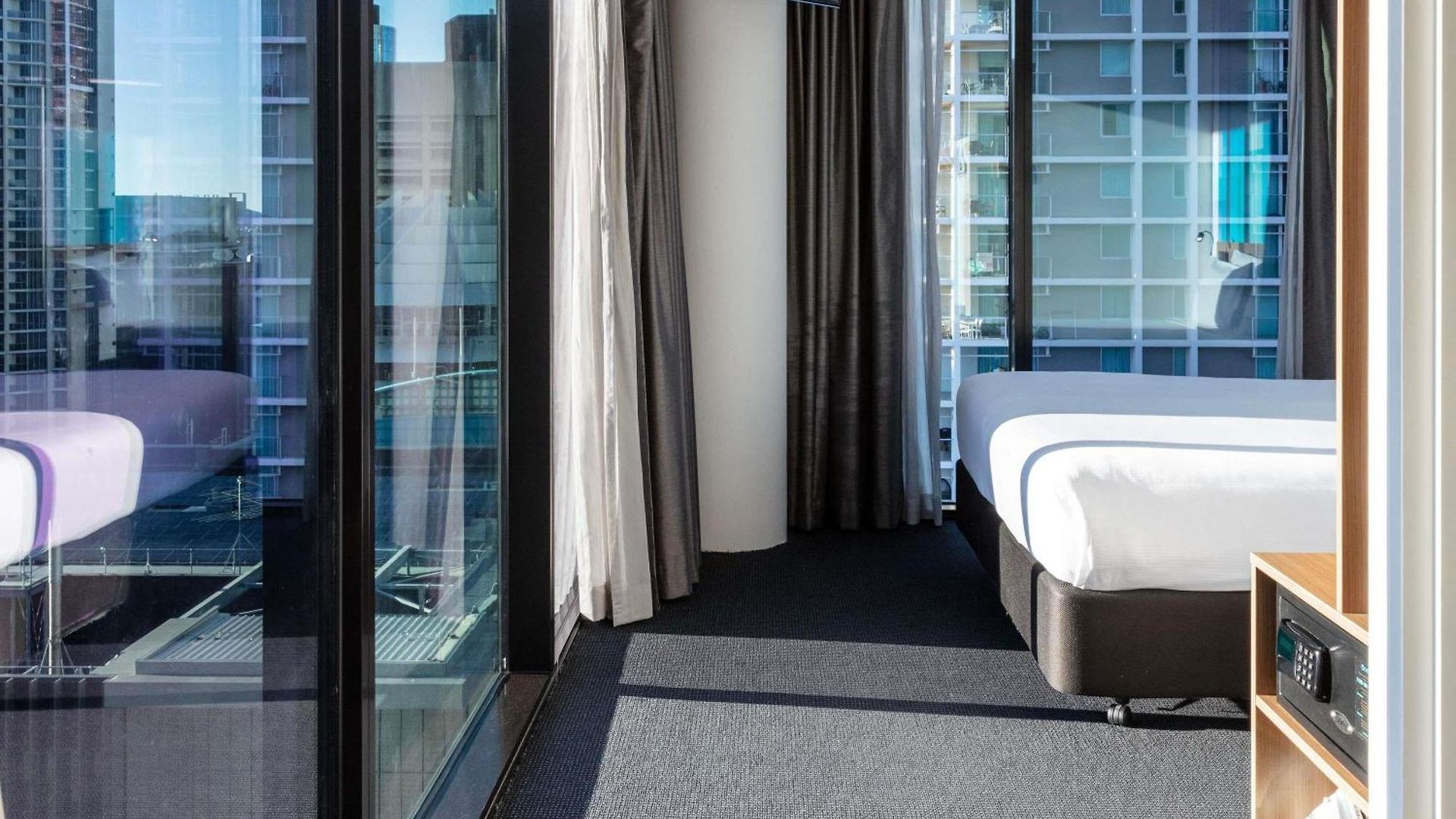 Ibis Styles Elizabeth Street Hotel 4*