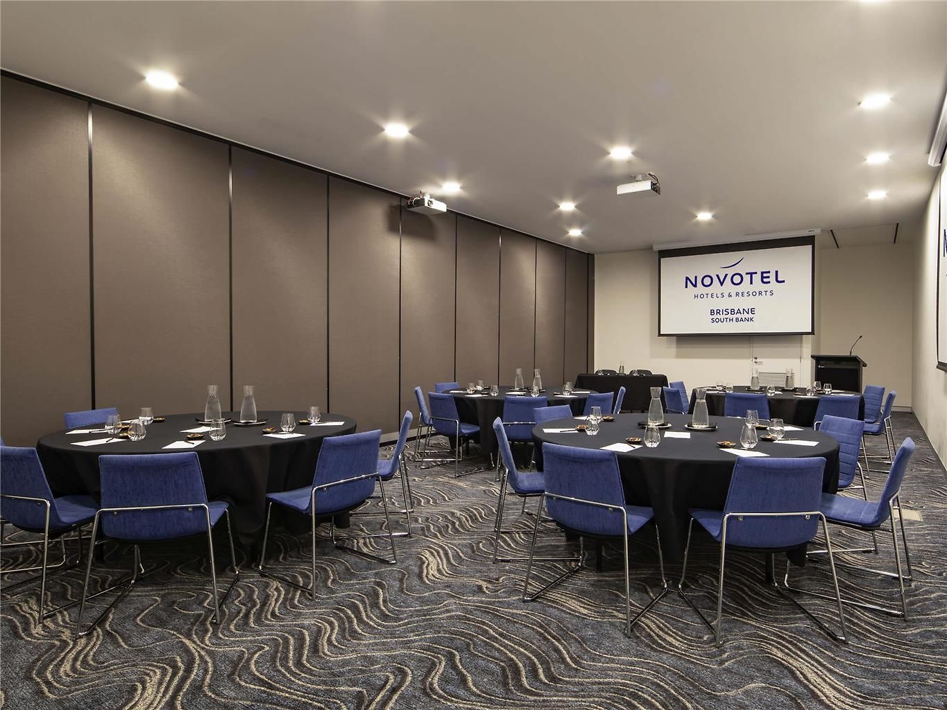Hotel Novotel South Bank 5*