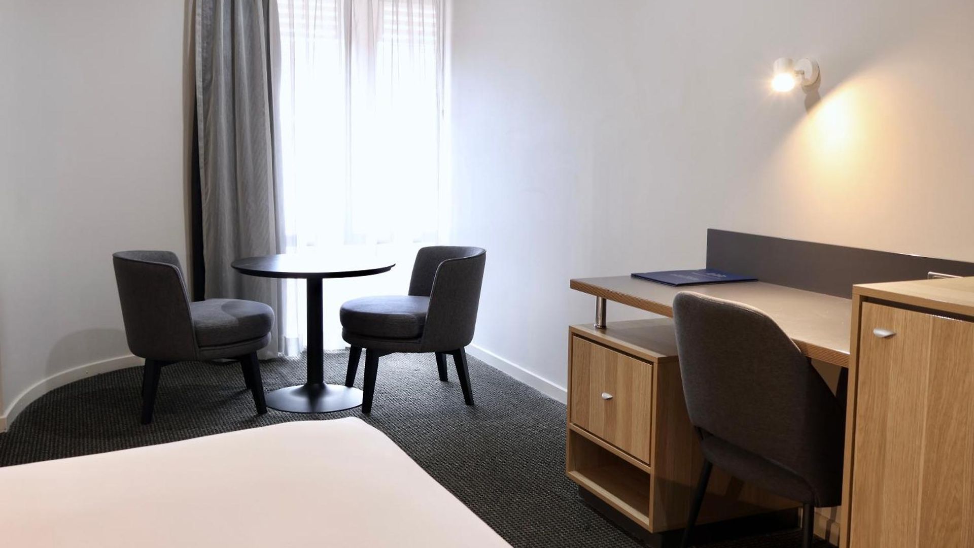 International Virginia Hotel 4*