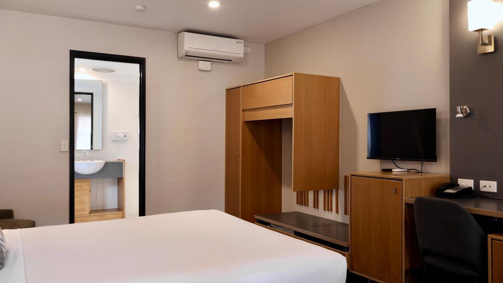 Hotel International Virginia Brisbane