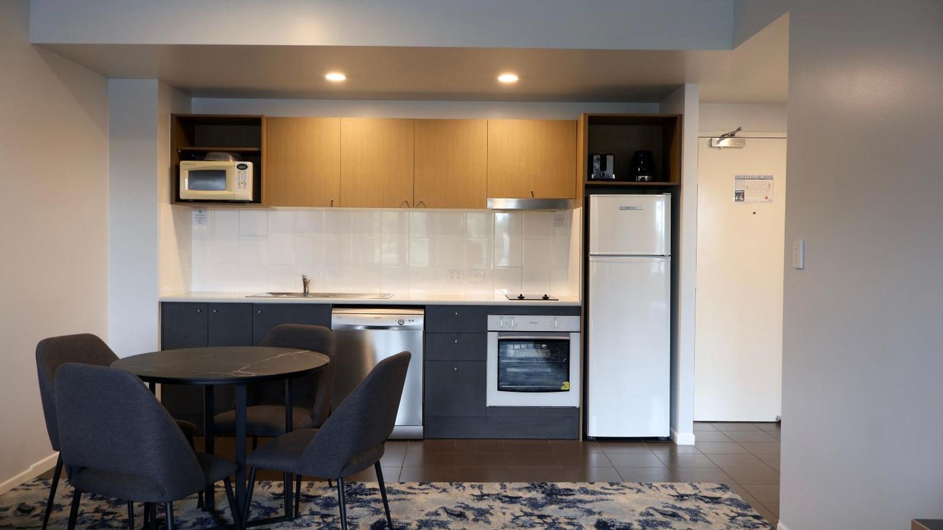 International Virginia Hotel 4*