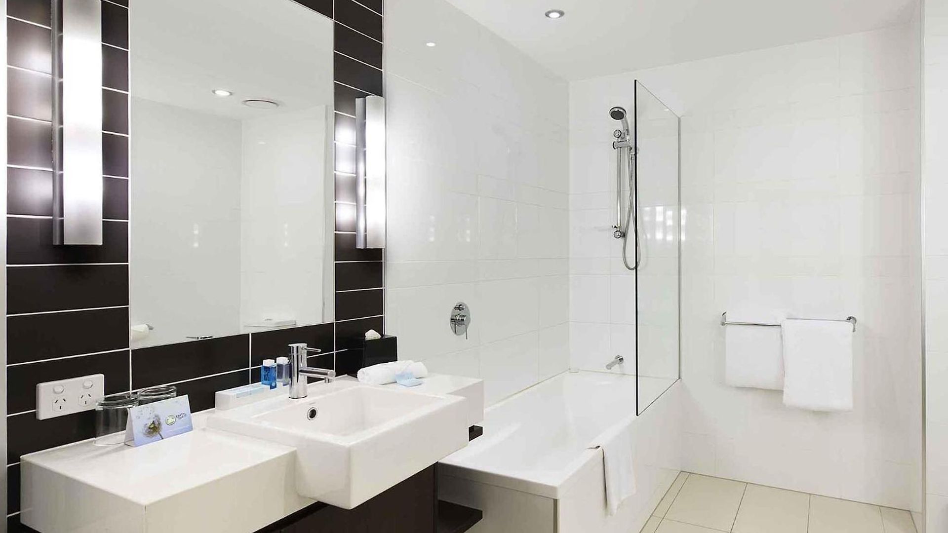 Hotel Novotel Airport 5*