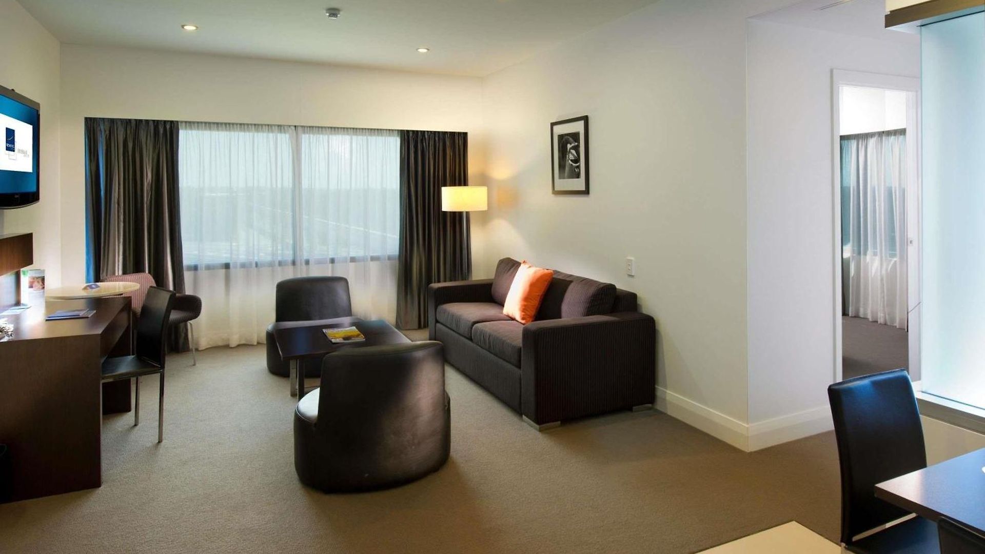 Novotel Airport Hotel 5*