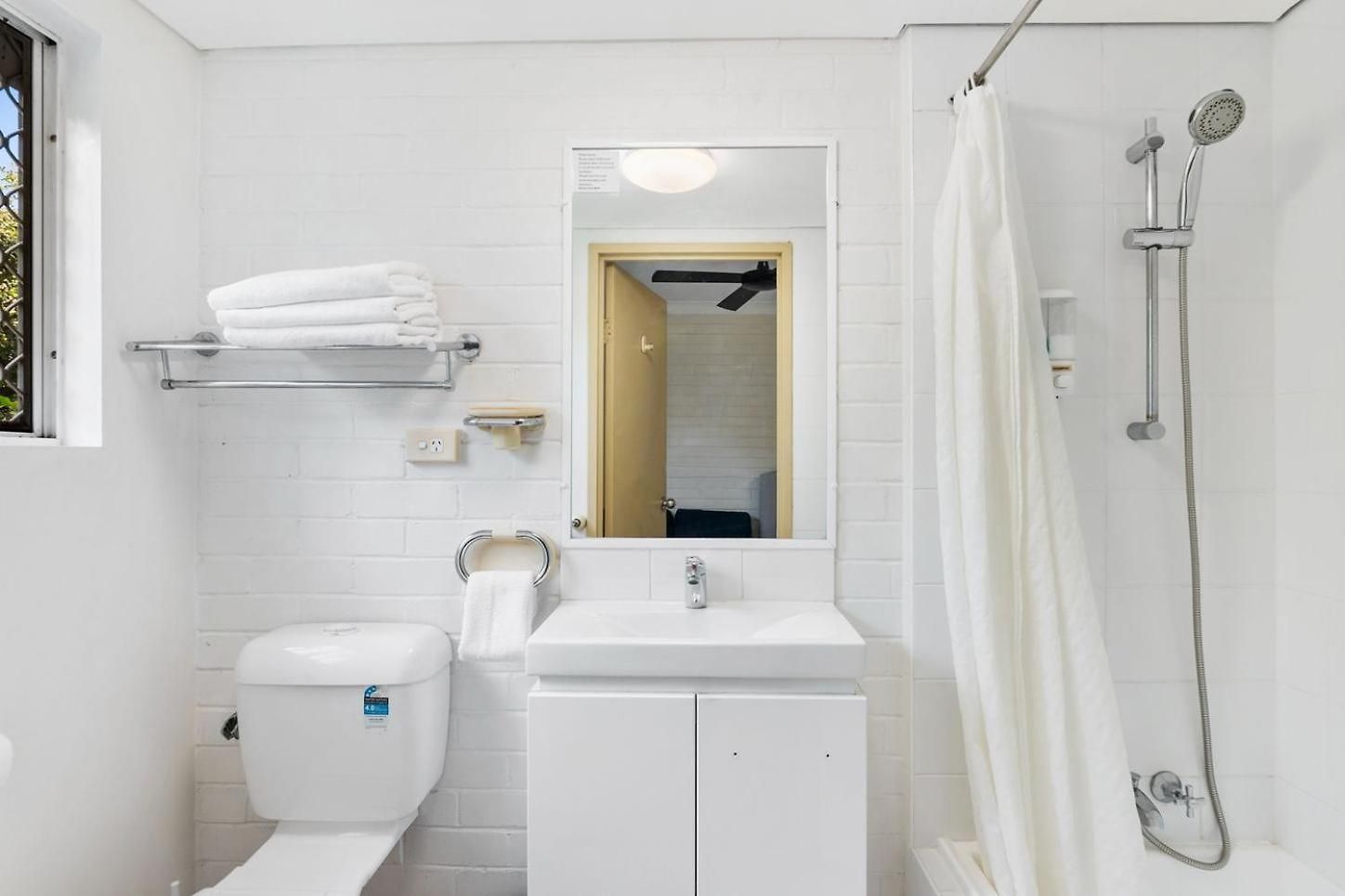 Motel Benson Court 4*