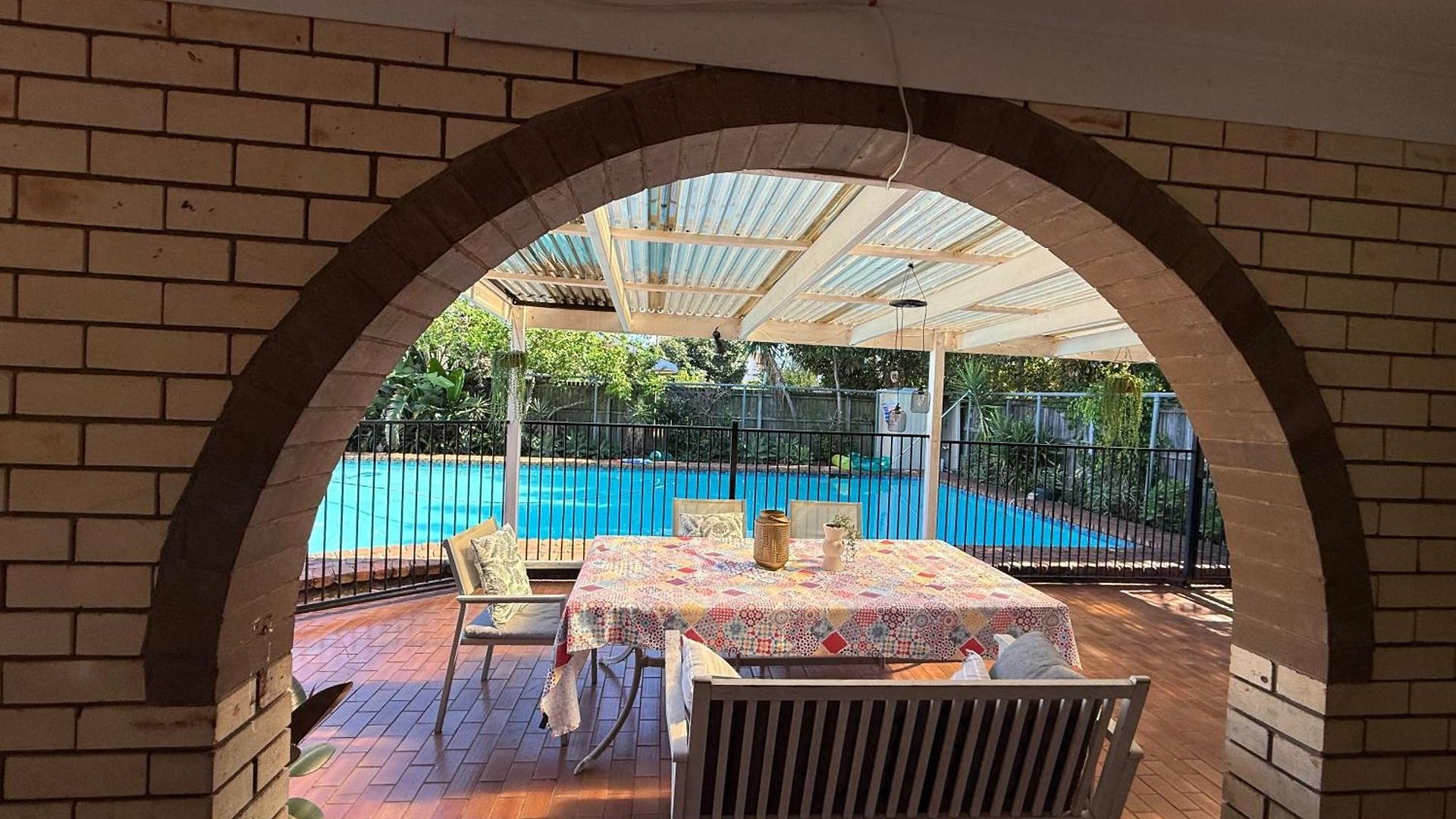 4br Big Family House With Huge Pool