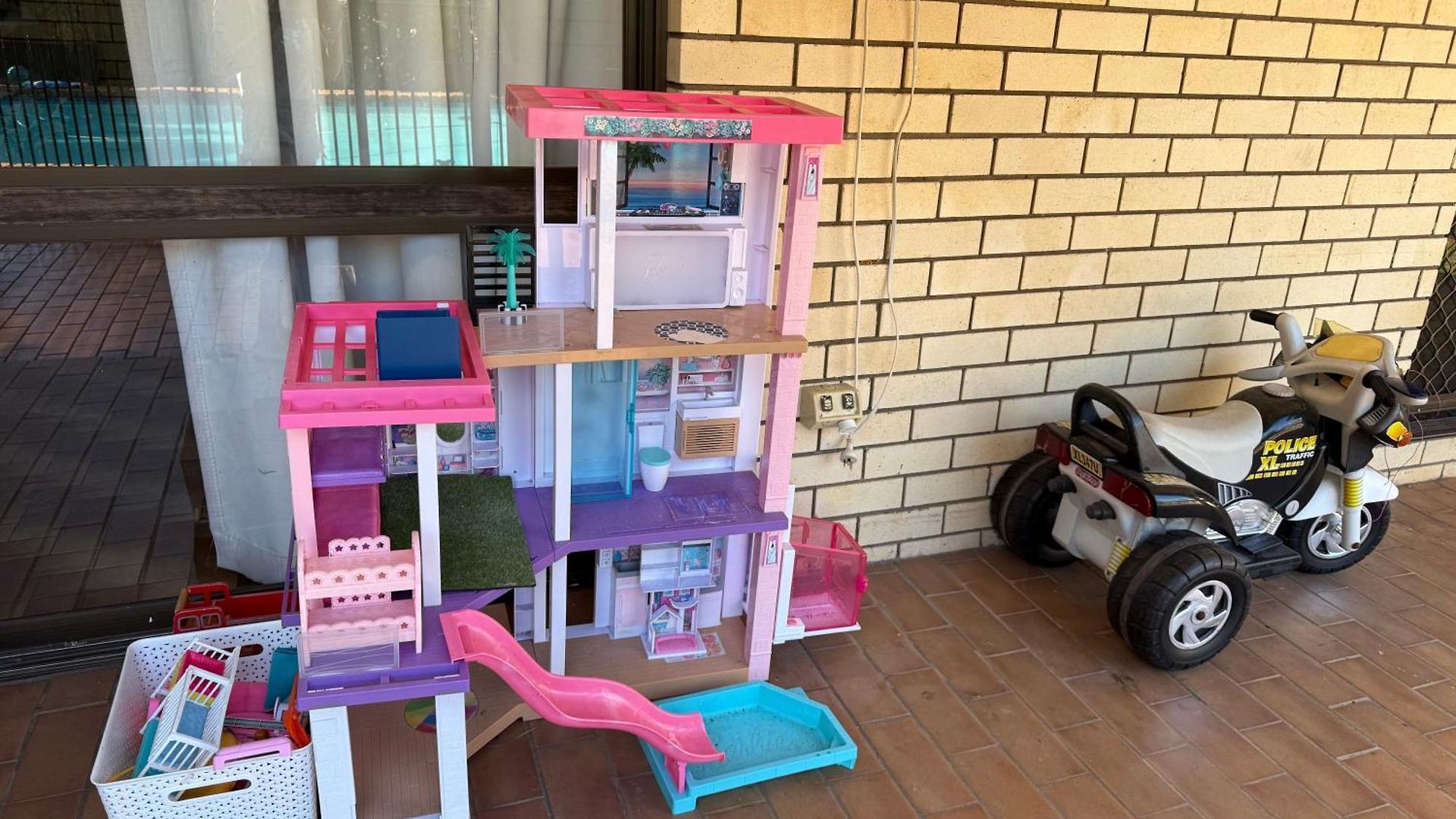 Holiday home 4br Big Family House With Huge Pool Brisbane
