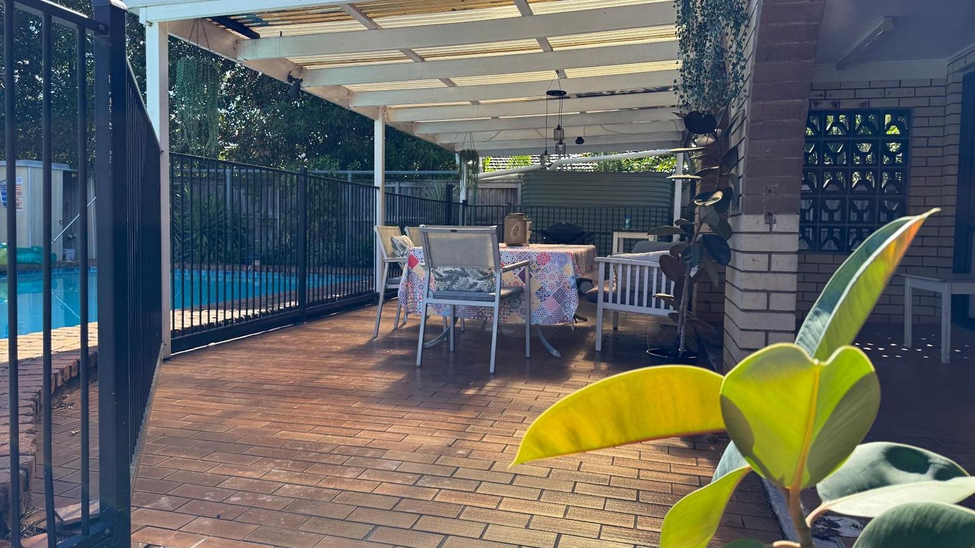 4br Big Family House With Huge Pool