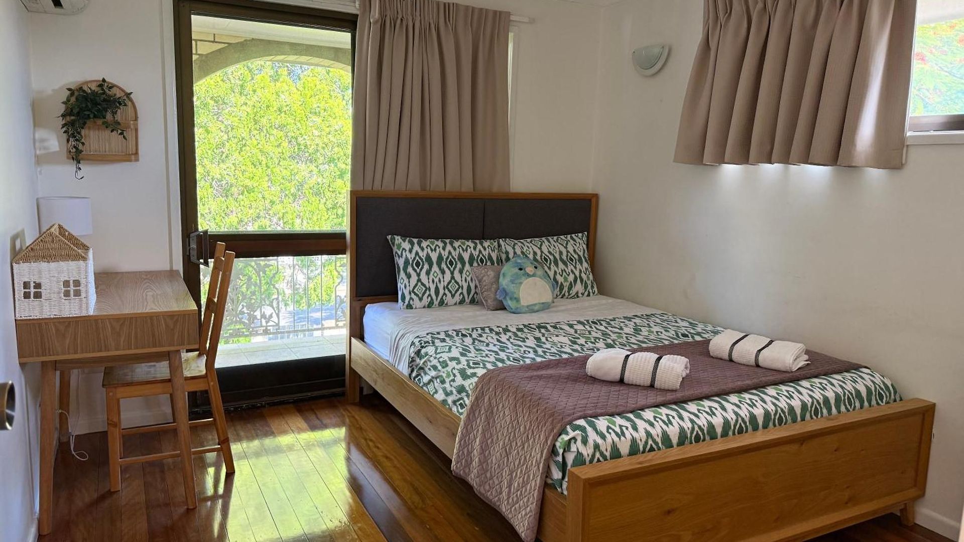Holiday home 4br Big Family House With Huge Pool Brisbane