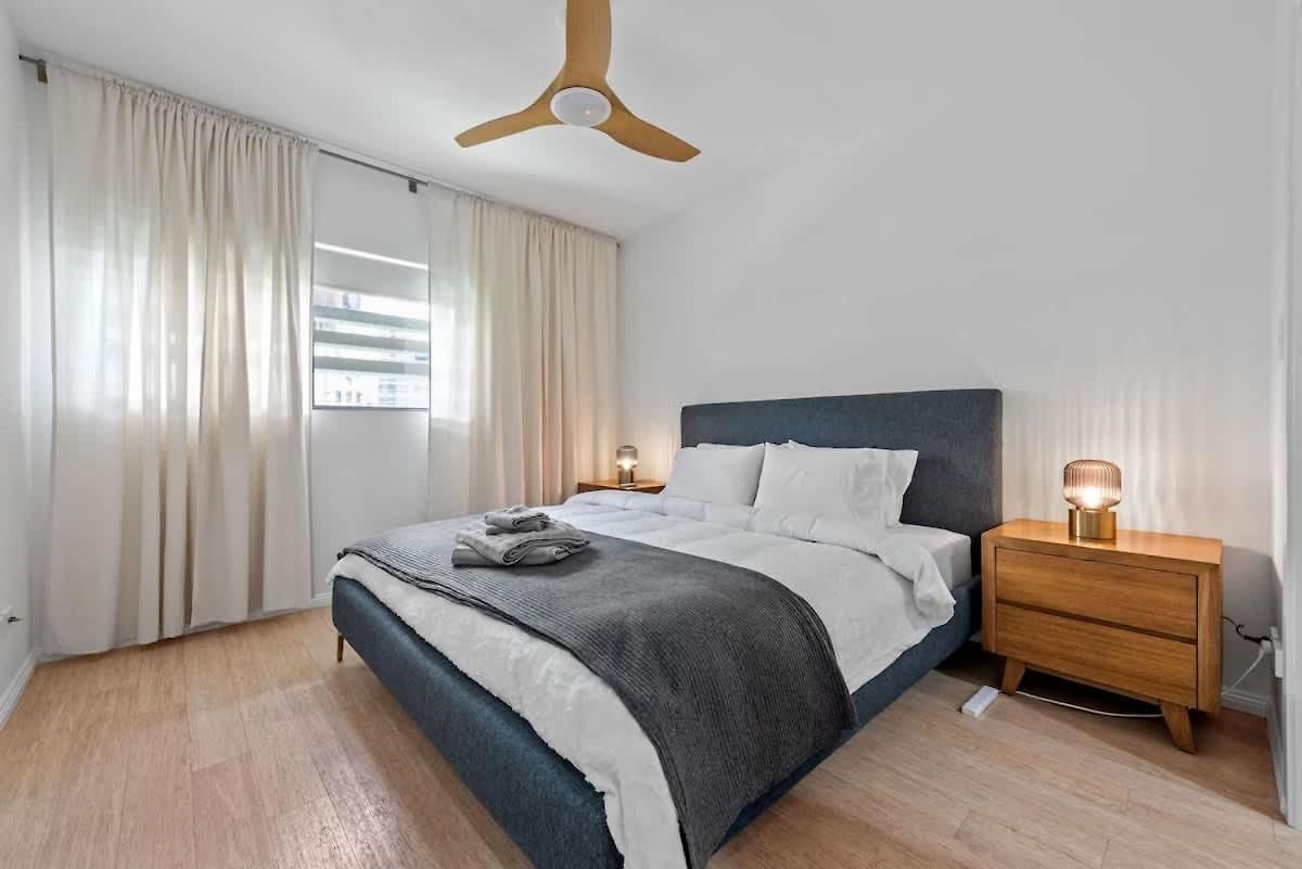 Apartment Hidden Oasis! 2bed/2bath/1car ~ 5mins To Cbd