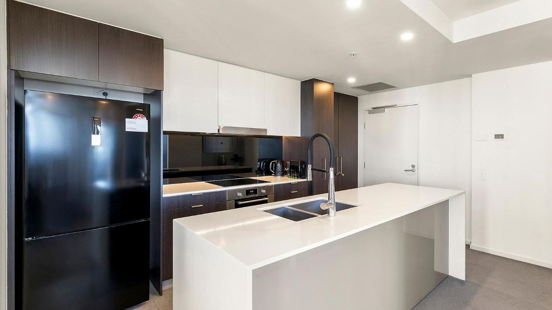 Great Location And Amazing Views Apartment *