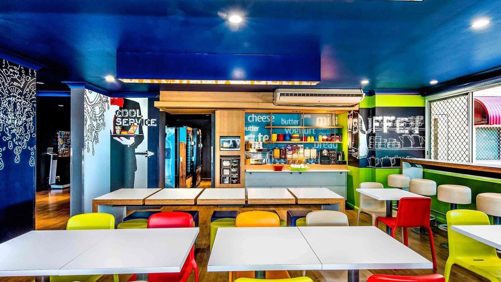 Ibis Budget Airport 3*