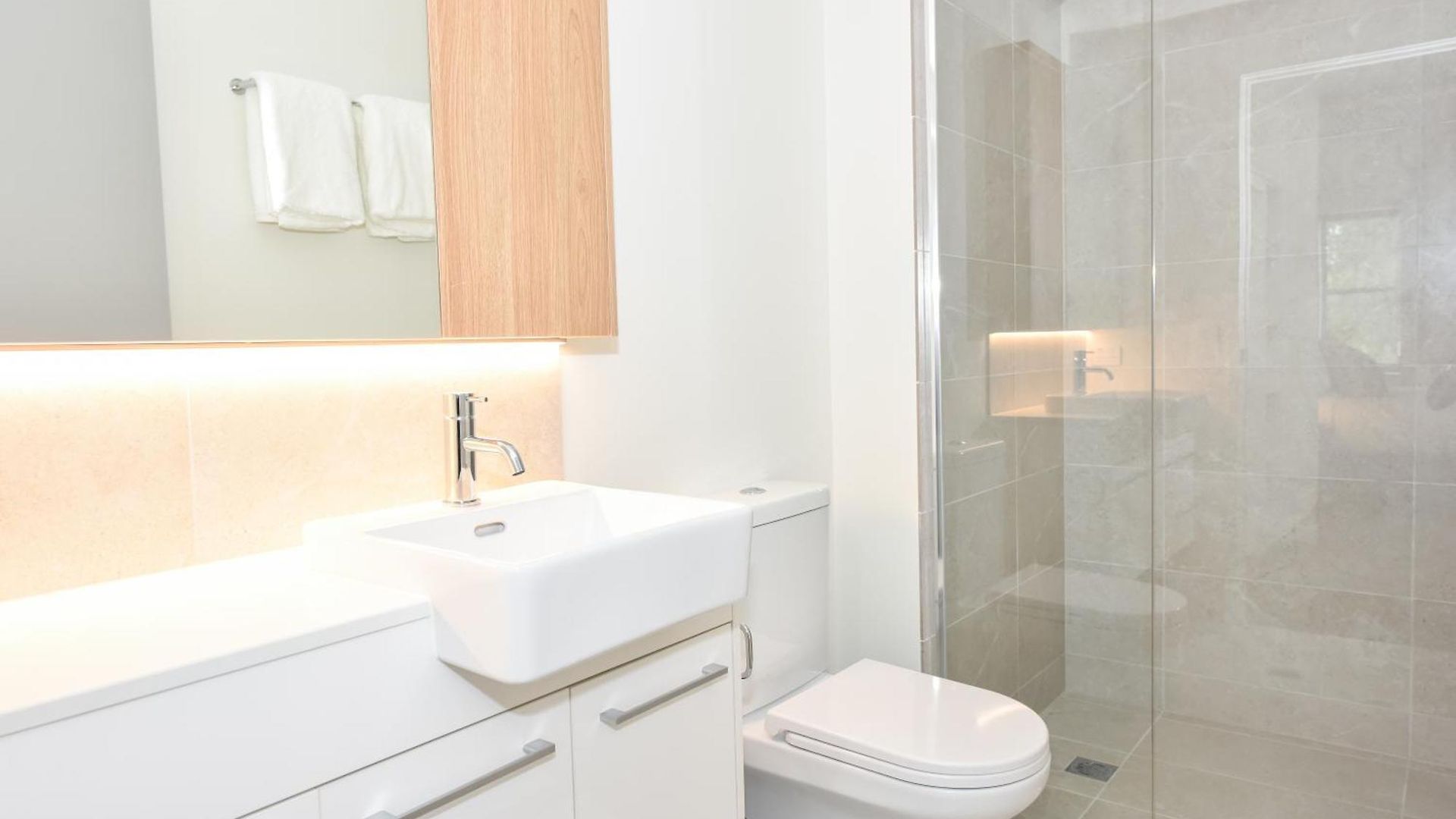 Hotel International Virginia 4*