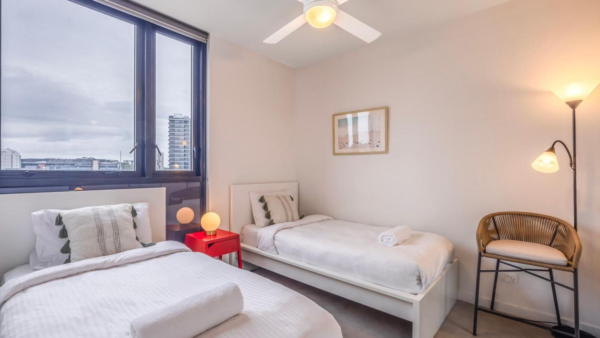Modern Homely 2br W Parking Bowen Hills Apartment *