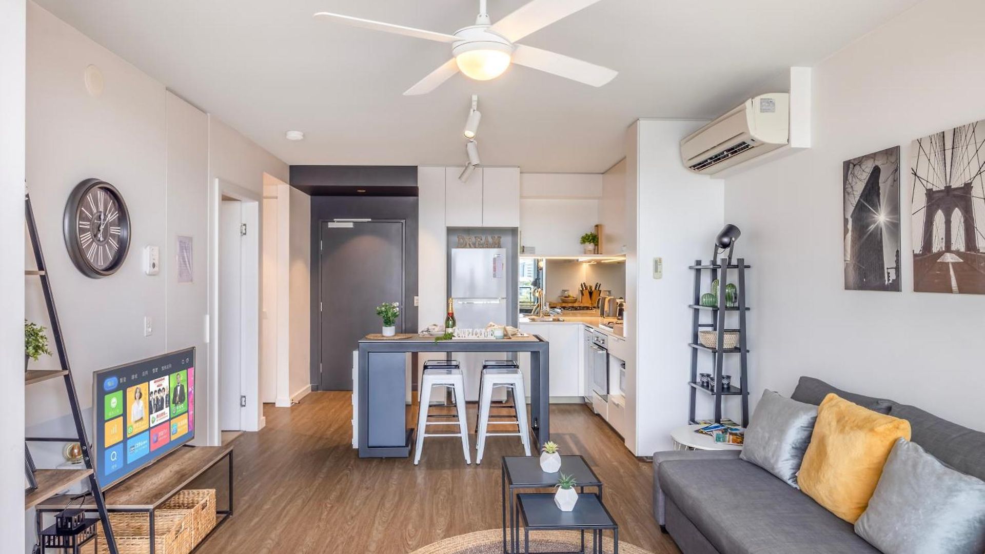 Modern Homely 2br W Parking Bowen Hills
