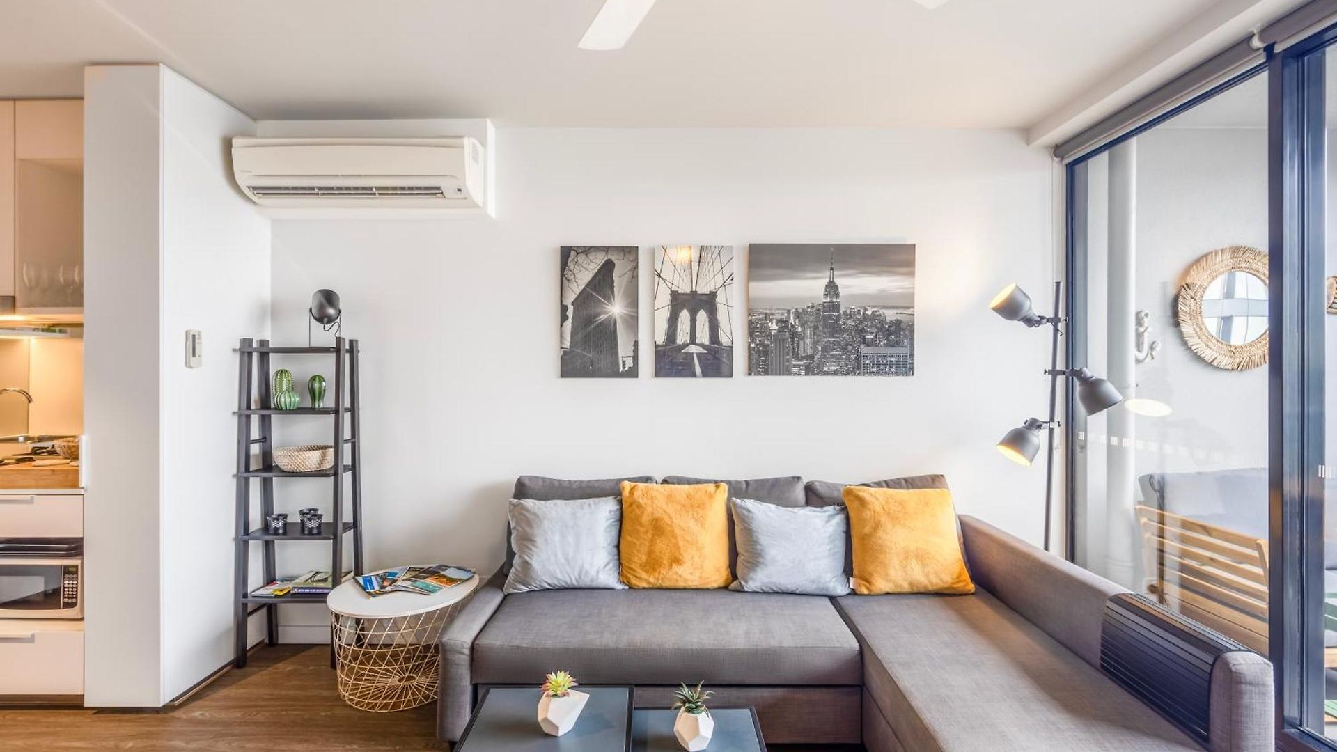 Modern Homely 2br W Parking Bowen Hills Apartment