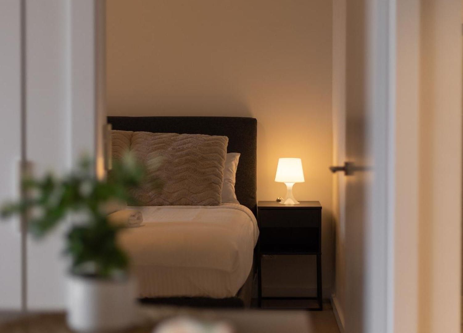 Modern Homely 2br W Parking Bowen Hills