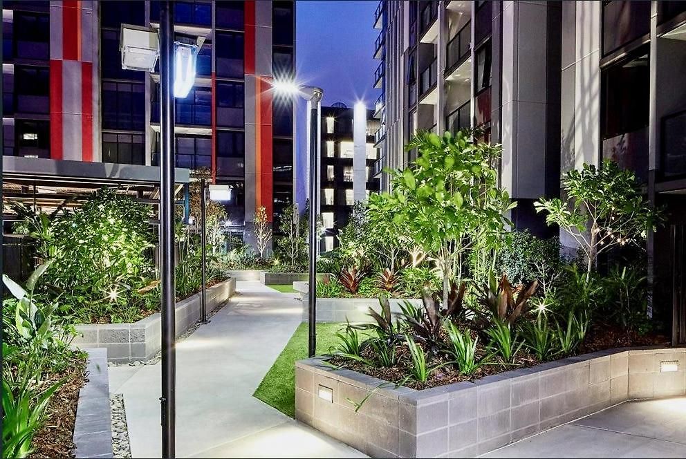 Modern Homely 2br W Parking Bowen Hills Apartment