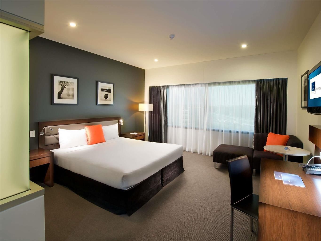 Hotel Novotel Airport 5*
