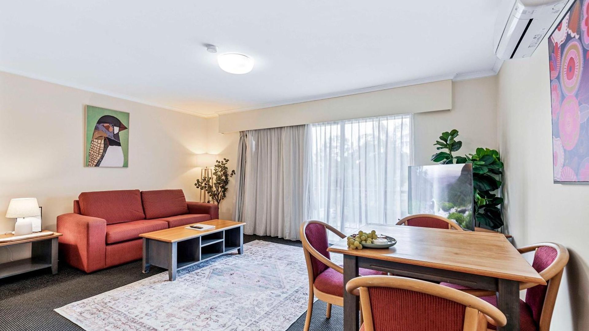 Charming Easy Access 2 Cbd By Custom Hosting * Brisbane