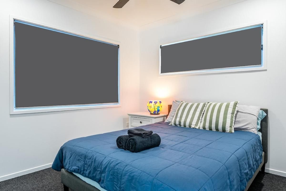 Apartment Brand New Stylish Tranquil & Self Check In Brisbane