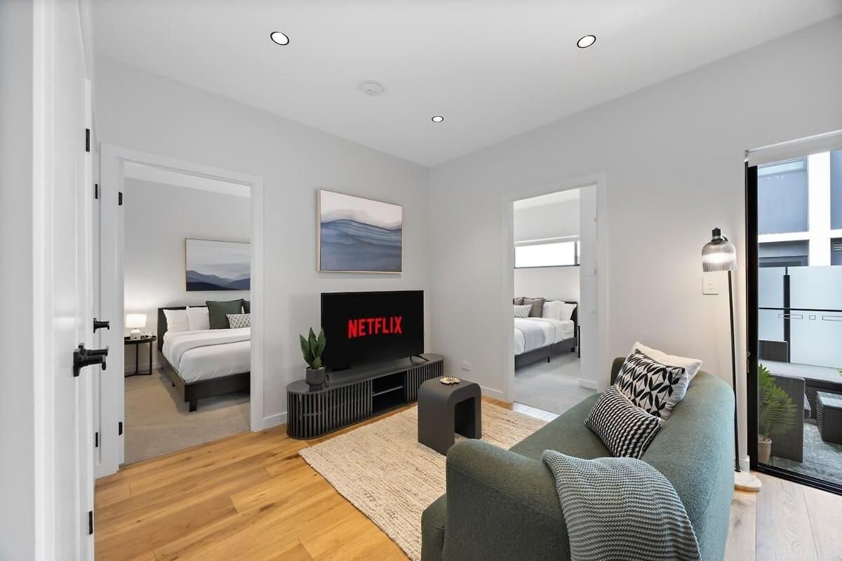 Apartment West End - Free Secure Car Park - Walk To Restaurants - Convention Centre