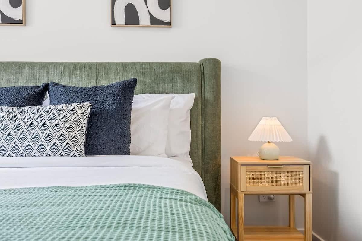 Family Retreat - Free Secure Car Park, Garden Westfield Shopping, Restaurants Apartment Brisbane