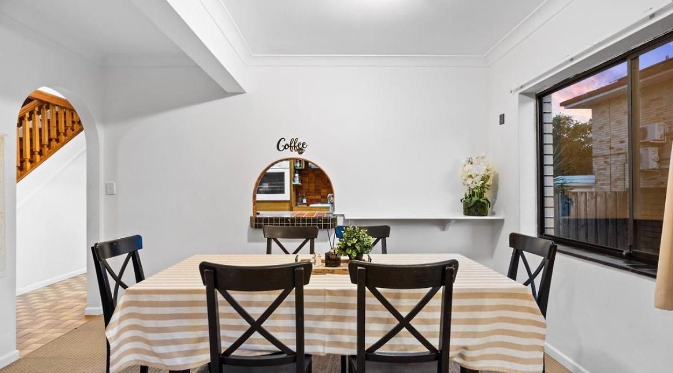 4br Big Family House With Huge Pool