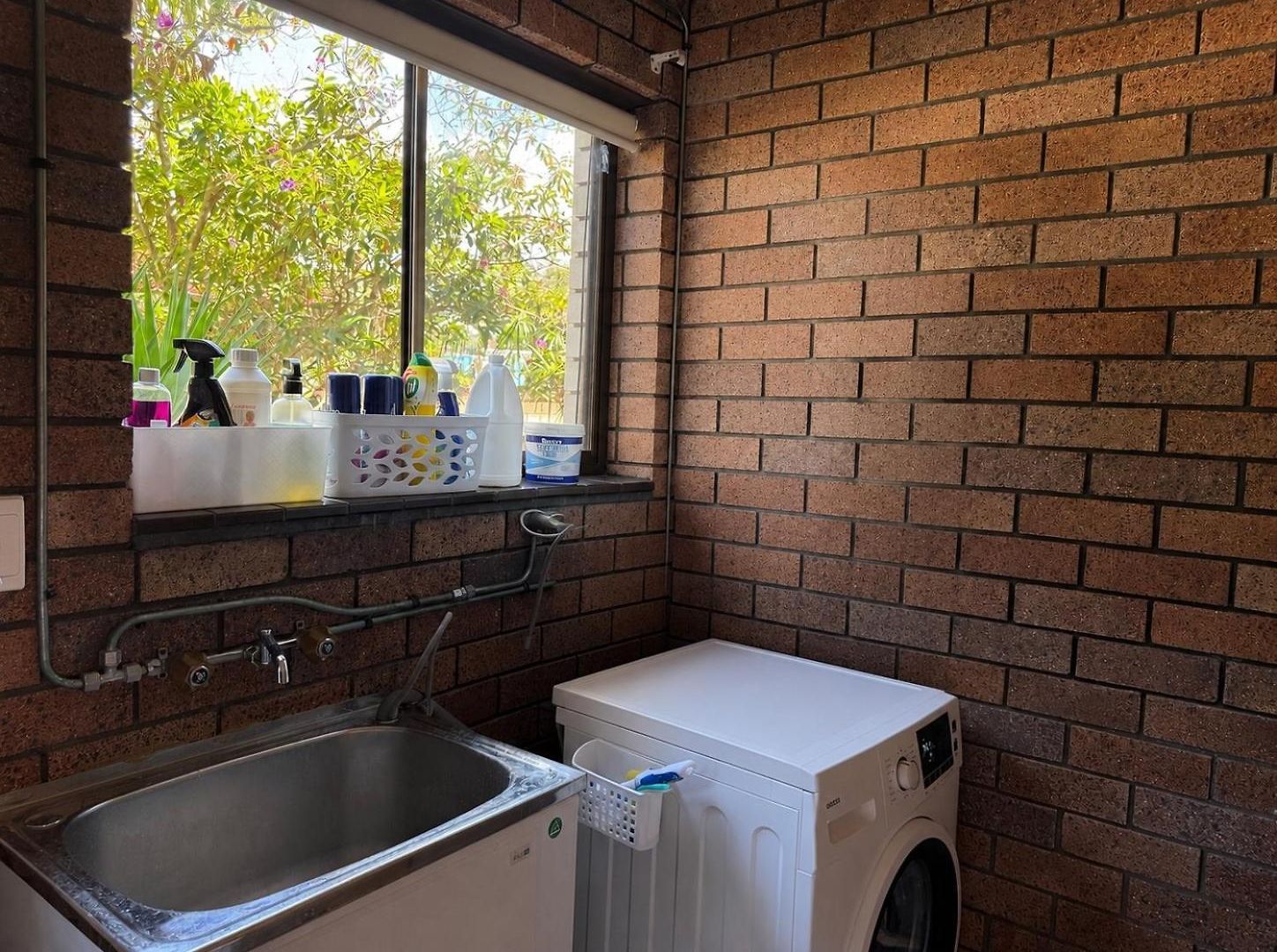 4br Big Family House With Huge Pool * Brisbane