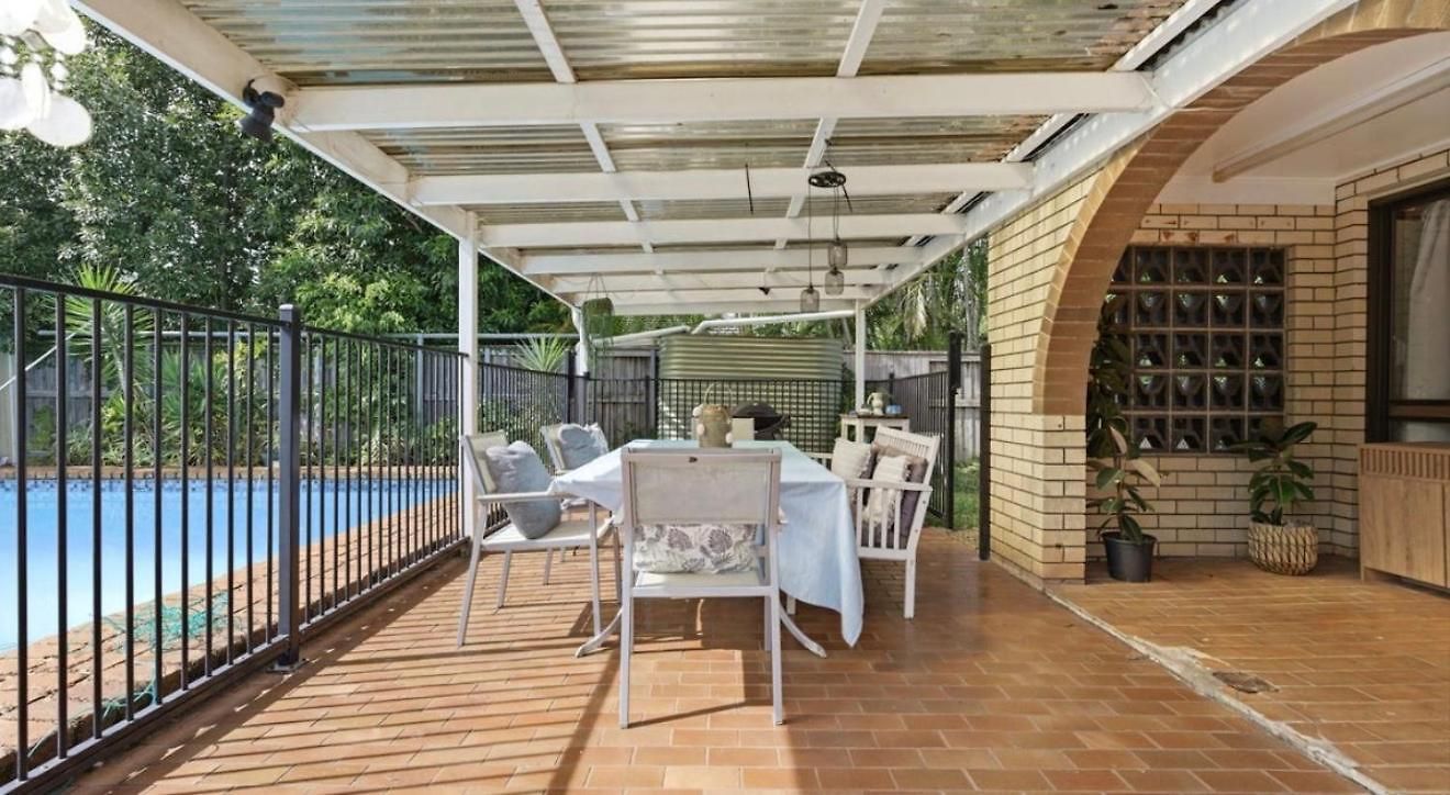 4br Big Family House With Huge Pool