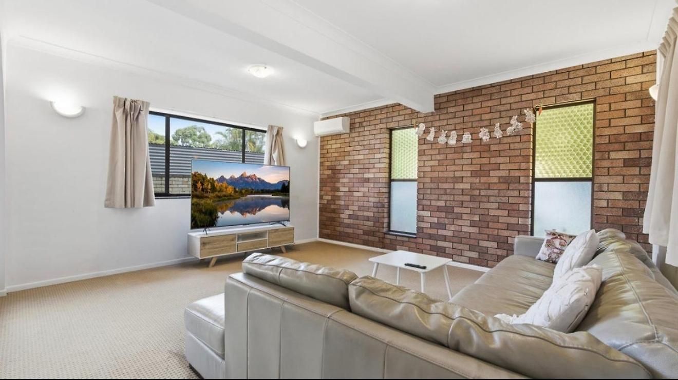 Holiday home 4br Big Family House With Huge Pool Brisbane