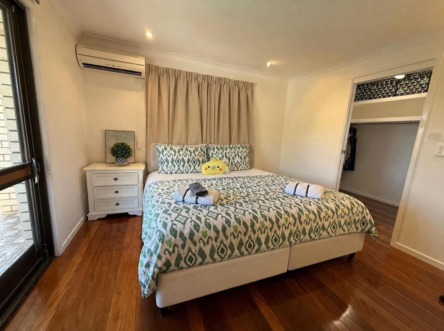 4br Big Family House With Huge Pool * Brisbane