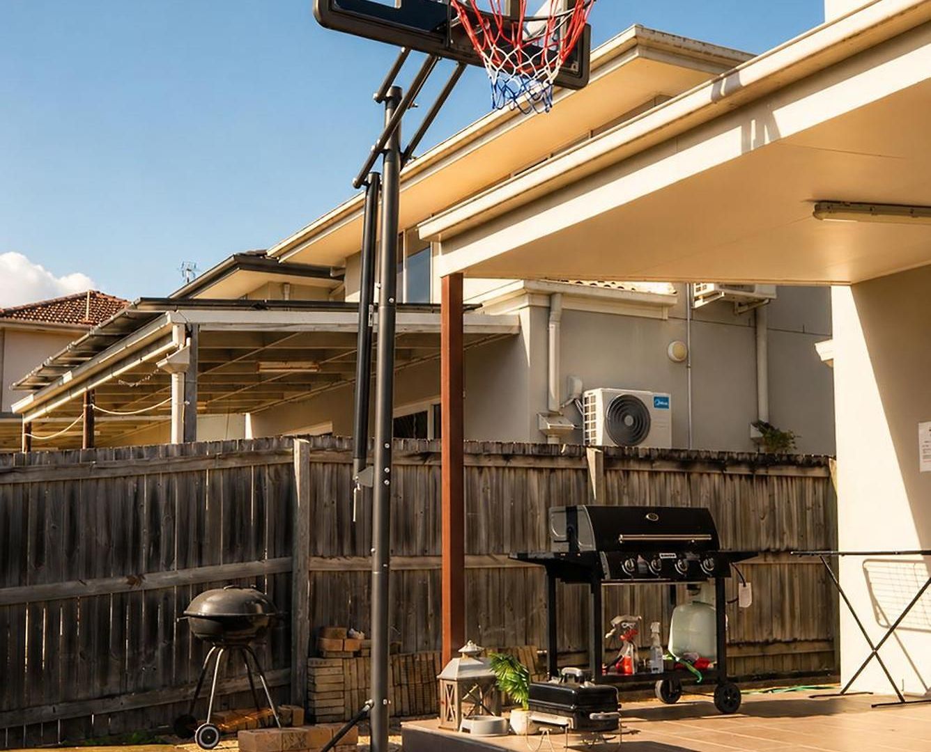 Holiday home 5br Family - Ev Car Point At Home, 2 Master - Near Sunnybank, Qeii, Qsac And Griffith Uni *