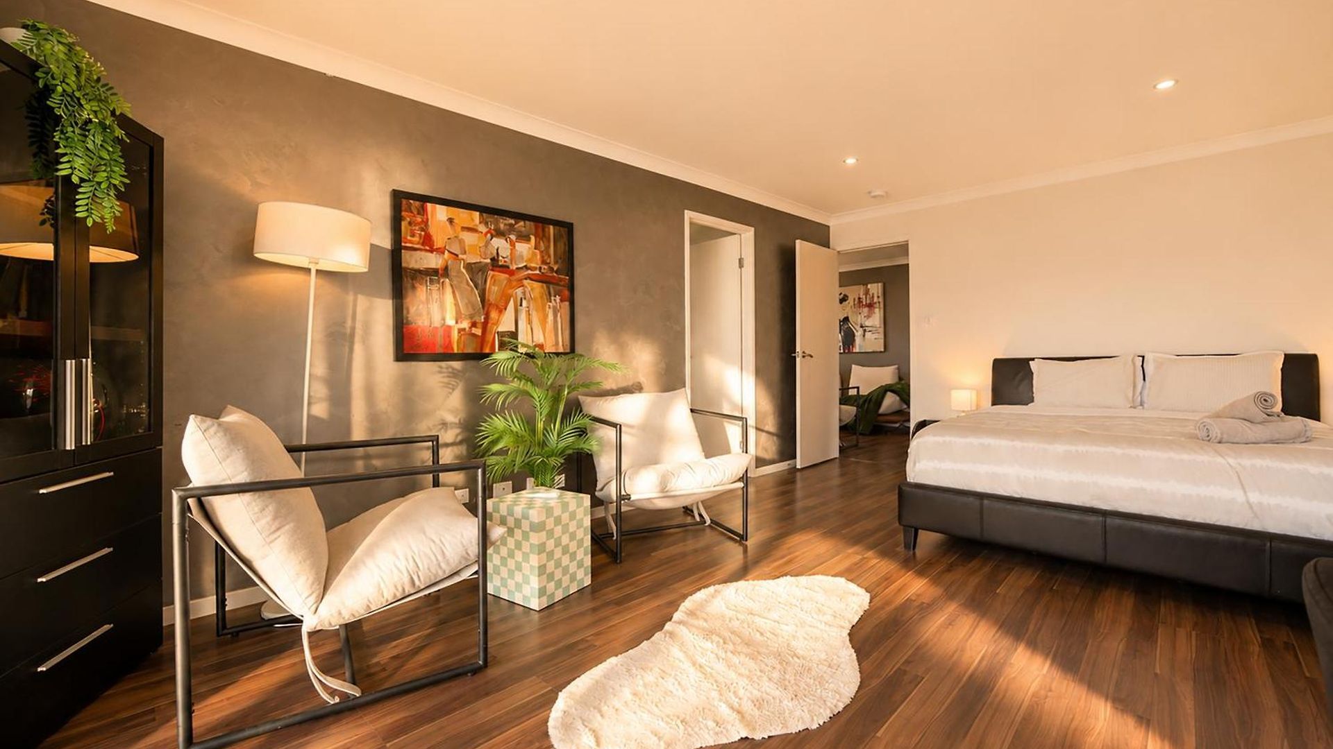 5br Family - Ev Car Point At Home, 2 Master - Near Sunnybank, Qeii, Qsac And Griffith Uni
