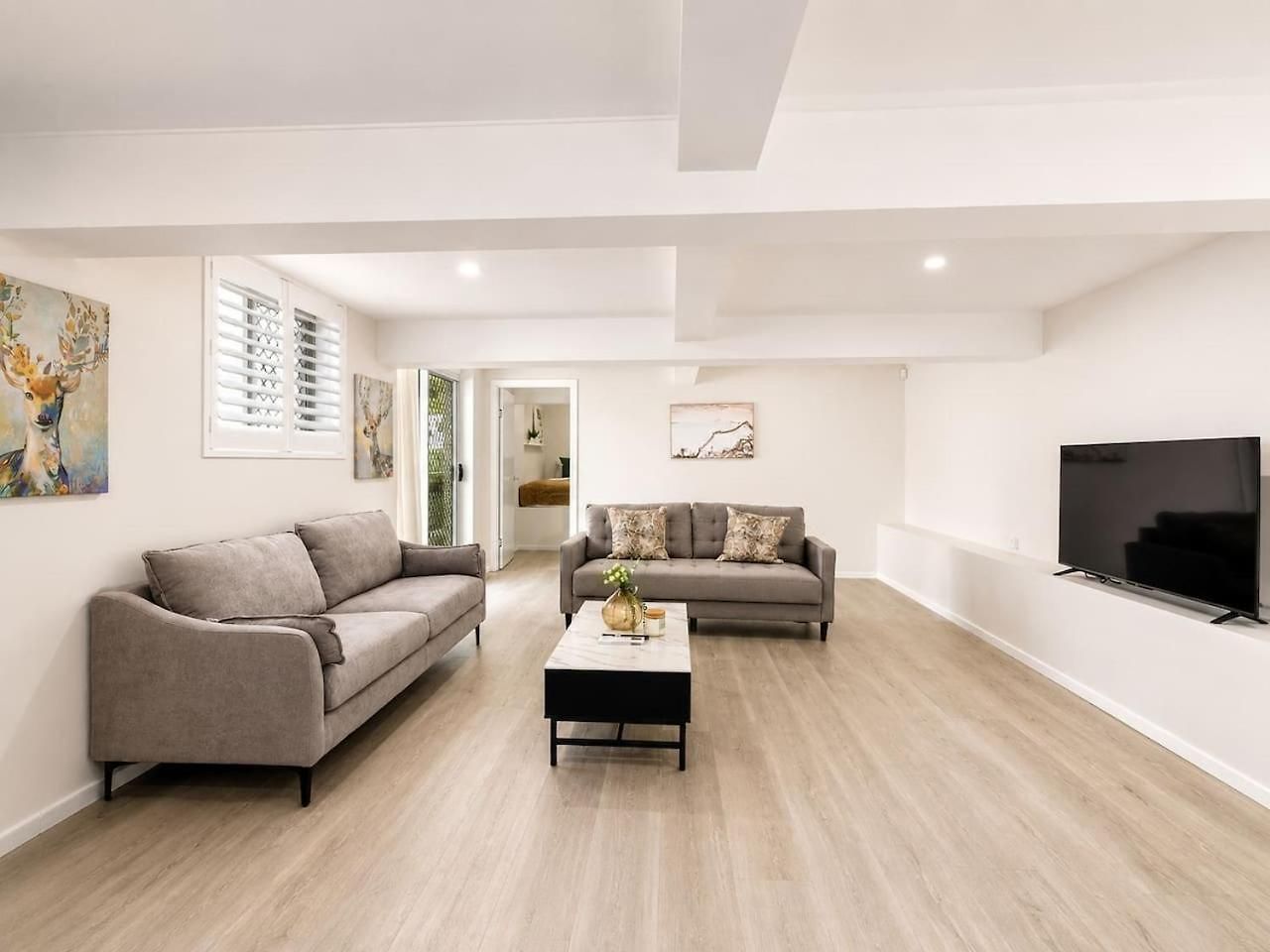 Stylish 4bedroom Outdoor Dining And Access *