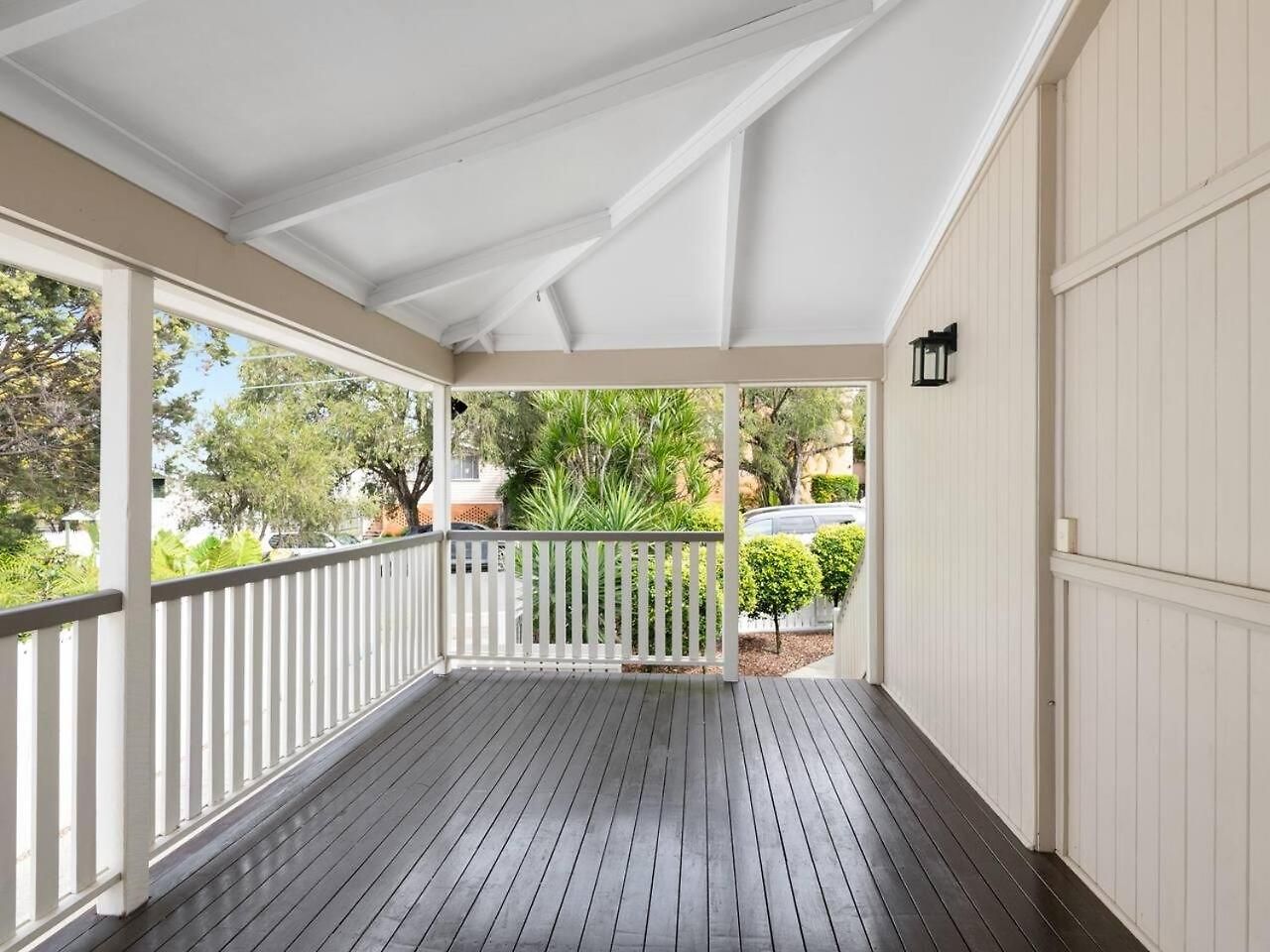 Stylish 4bedroom Outdoor Dining And Access