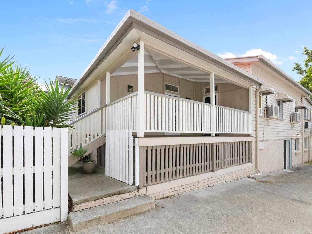 Holiday home Stylish 4bedroom Outdoor Dining And Access