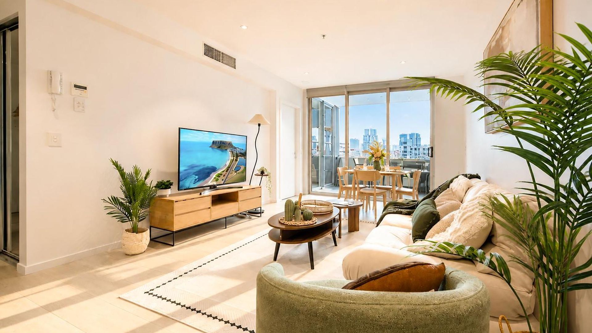 Apartment Boho Retreat - Walk To Gabba Stadium - Free Parking Brisbane