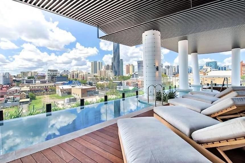 Horizon By Courtney Rogers - 2 Bedroom With Skyline Views, Parking, Heated Infinity Pool, Fitness Centre Brisbane