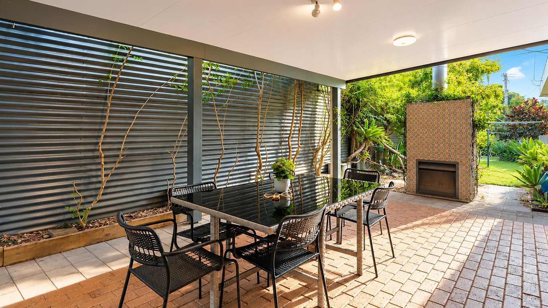 Spacious 4br Near Sunnybank With Modern Amenities