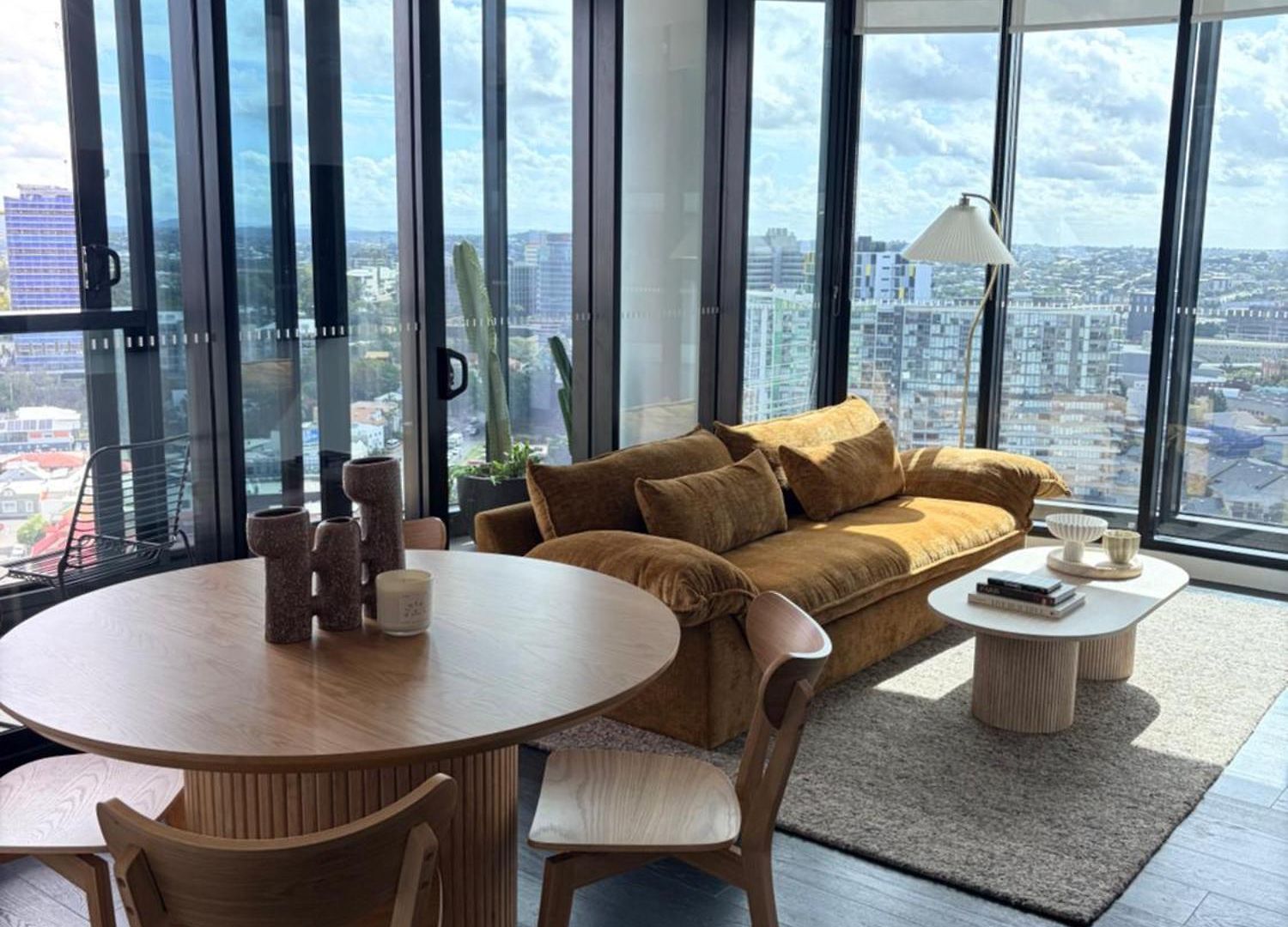 Horizon By Courtney Rogers - 2 Bedroom With Skyline Views, Parking, Heated Infinity Pool, Fitness Centre Brisbane