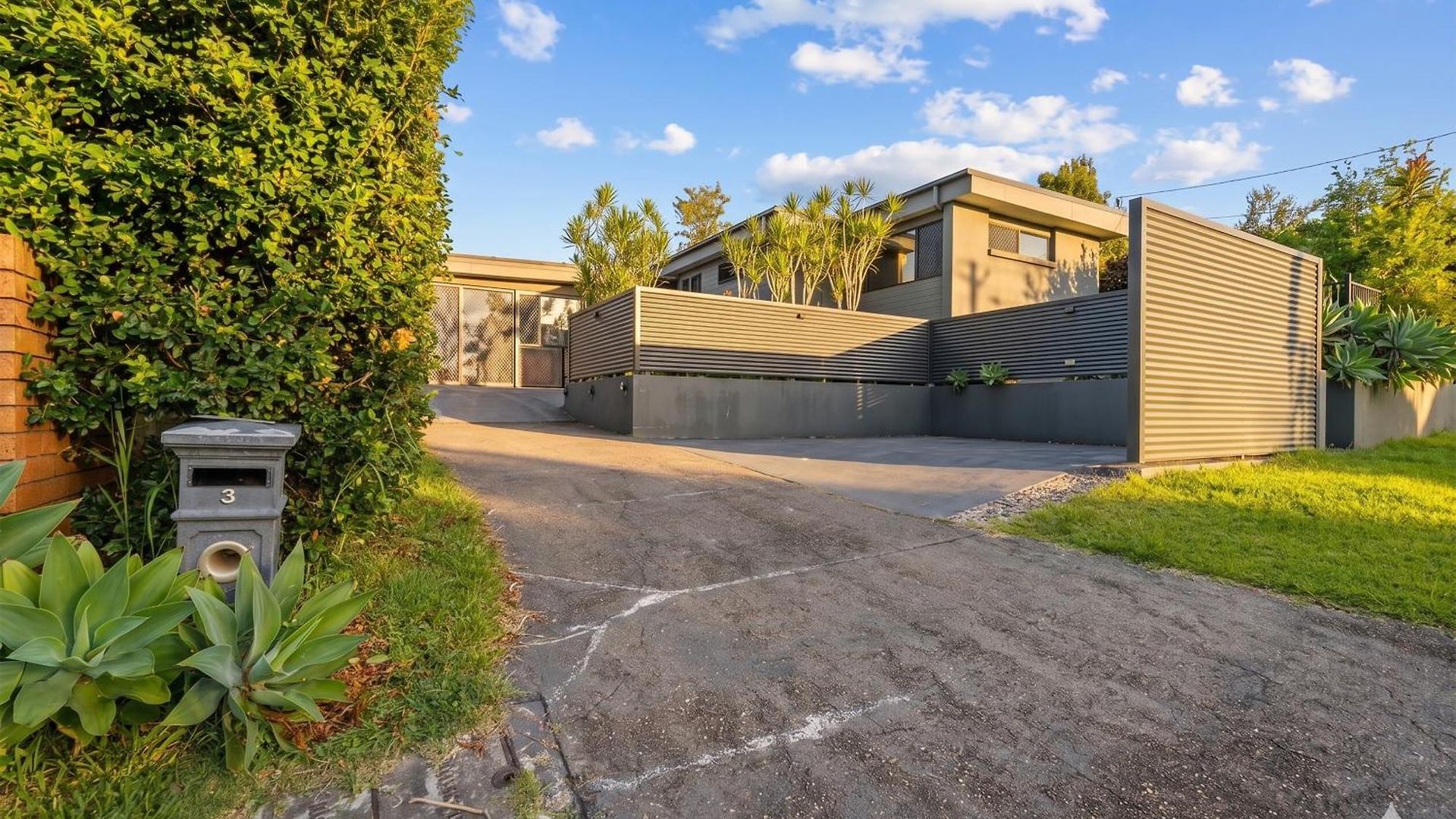 Spacious 4br Near Sunnybank With Modern Amenities