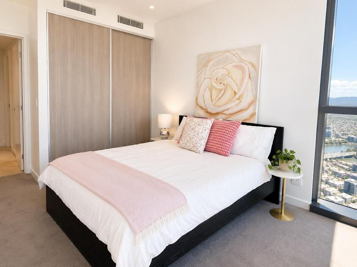 Queens Wharf Diamond Level 60, Sleep 5, 1 Carpark Brisbane