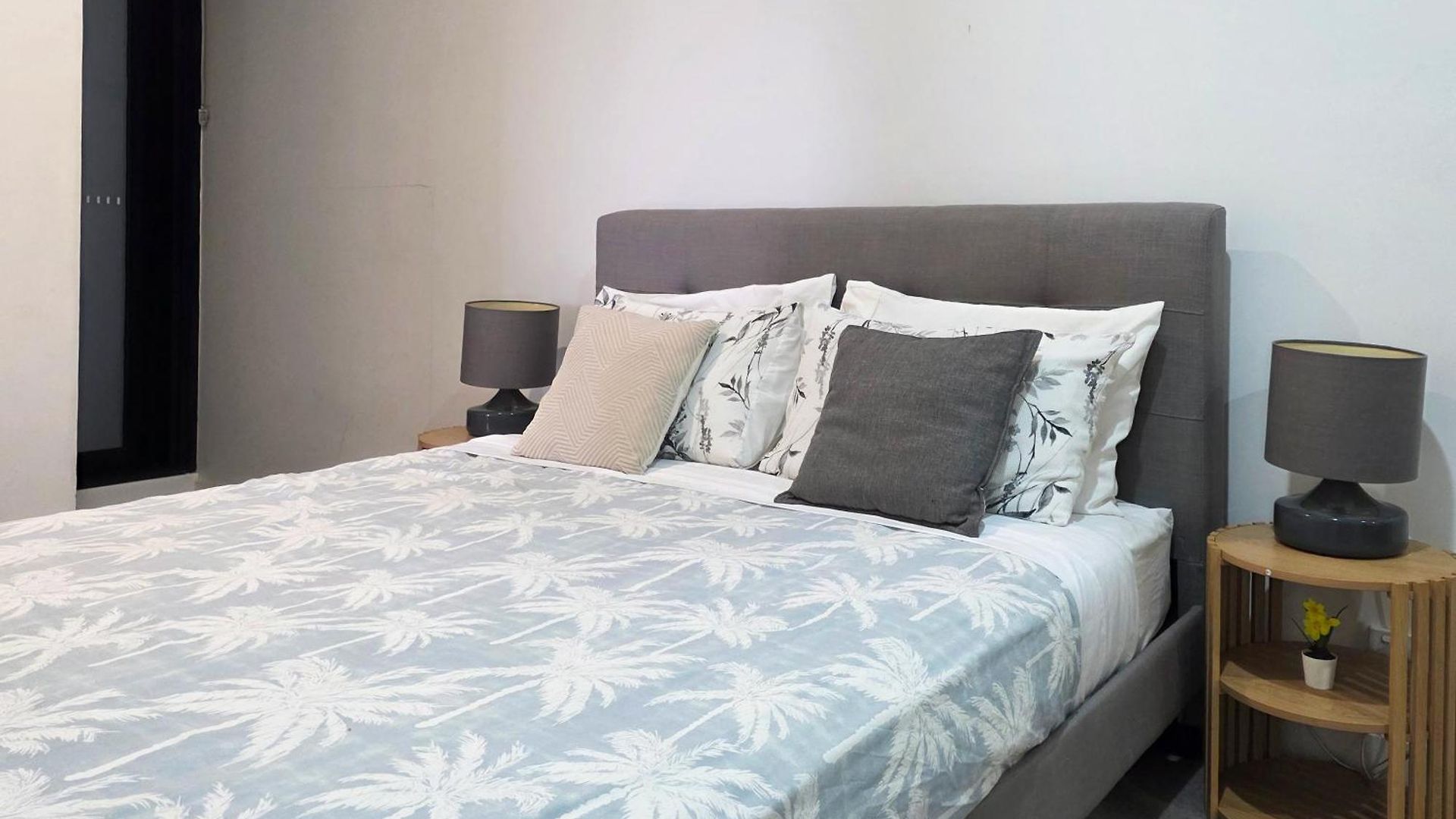 Apartment 20th Floor Fortitude Valley 2br 1ba With Parking Brisbane
