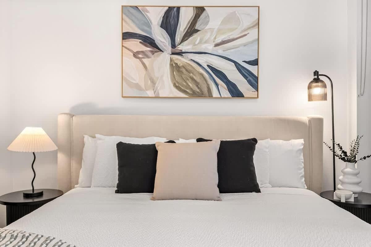 3br Family - King Beds, Parking & Views * Brisbane