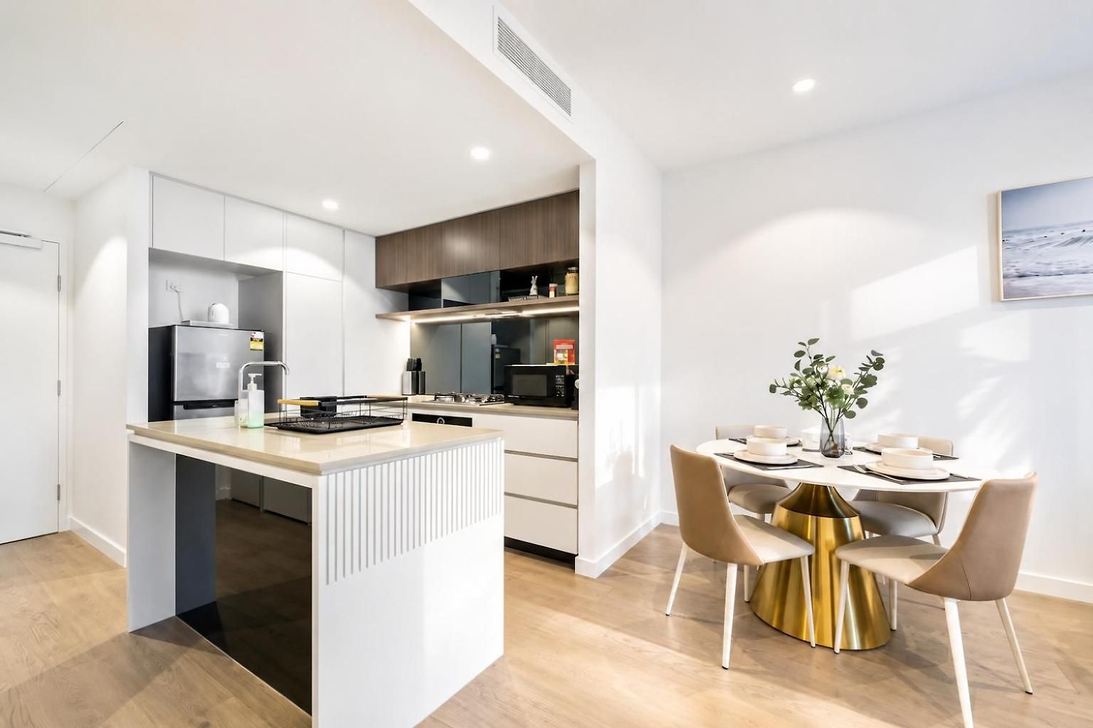 Lv 20 Private Luxury On Queens Wharf Apartment
