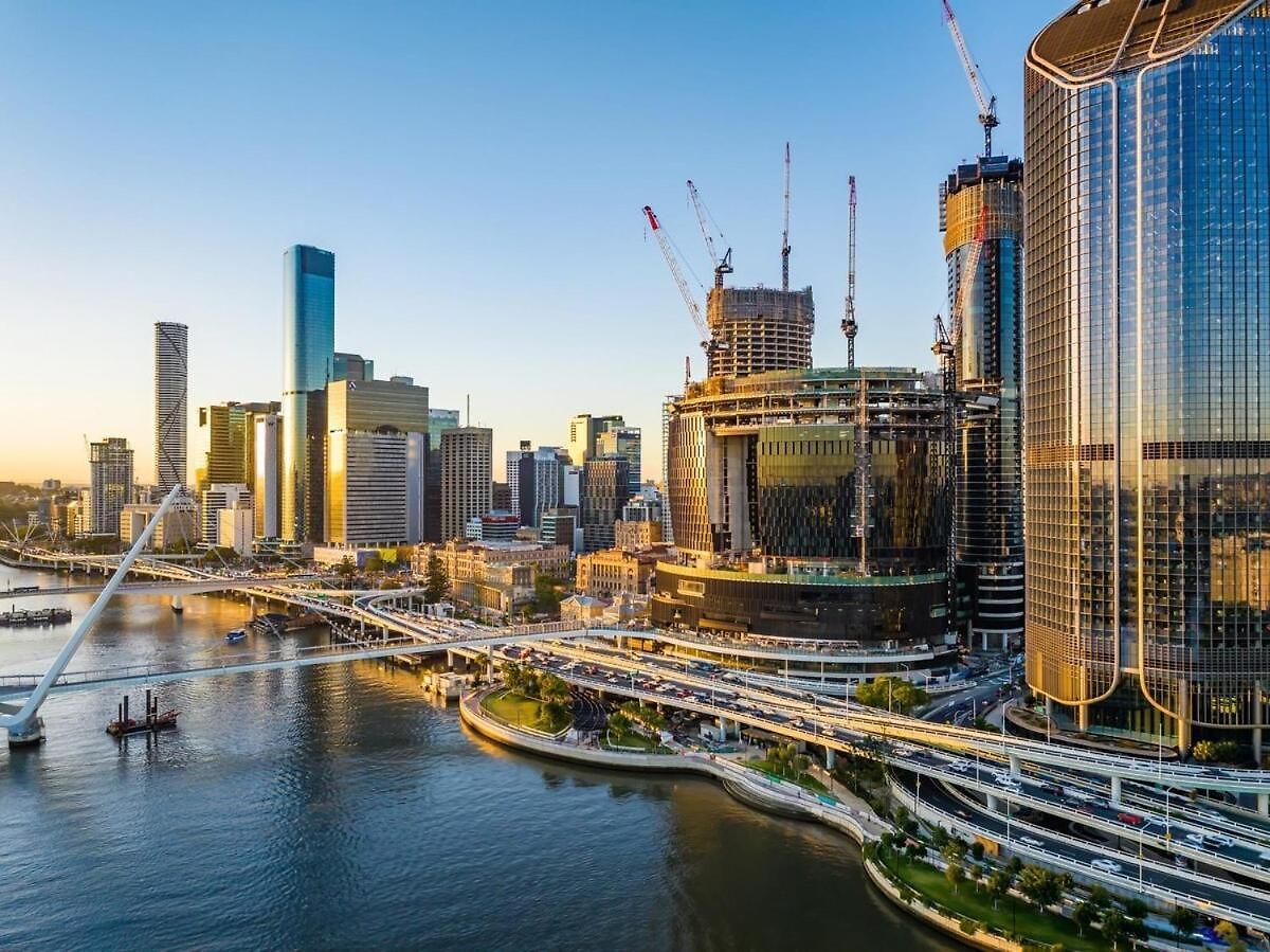 Queens Wharf Diamond Level 60, Sleep 5, 1 Carpark Apartment