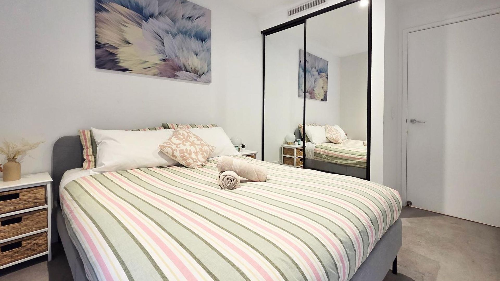 2br Fortitude Valley Pool Gym And Parking *